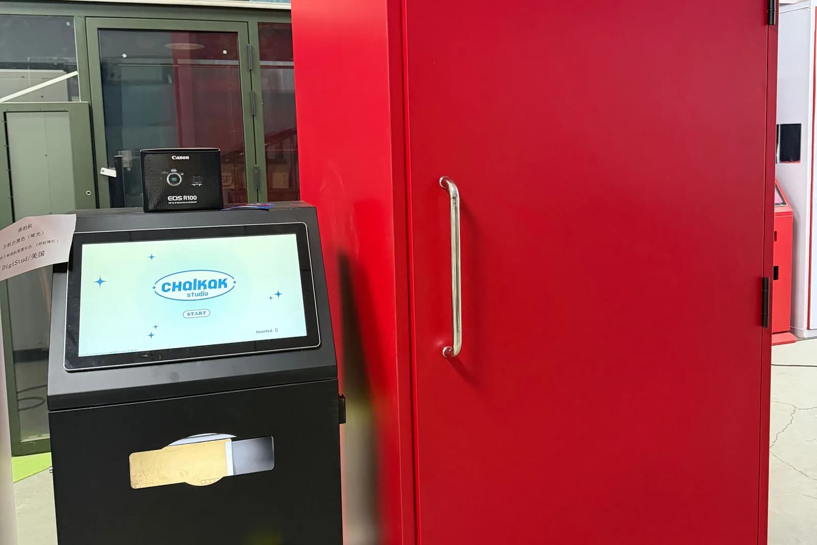 The Popularity of Korean Photo Booth and Why They’re Here to Stay!