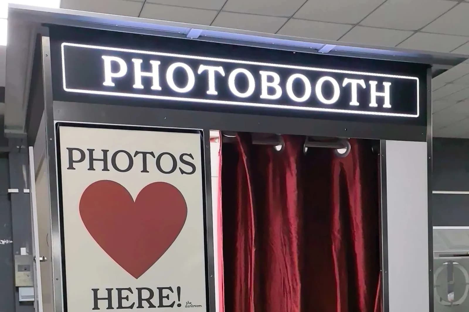 How to Design a Photo Booth Exterior That Stands Out