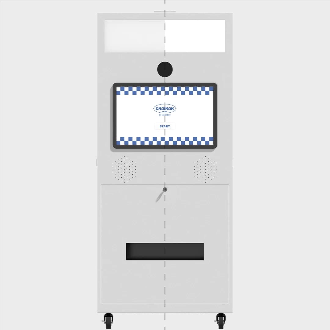 Portable photo booth dimmable lights