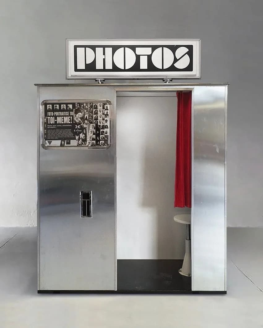 Vintage photo booth manufacturing