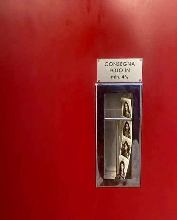 Vintage photo booth manufacturing