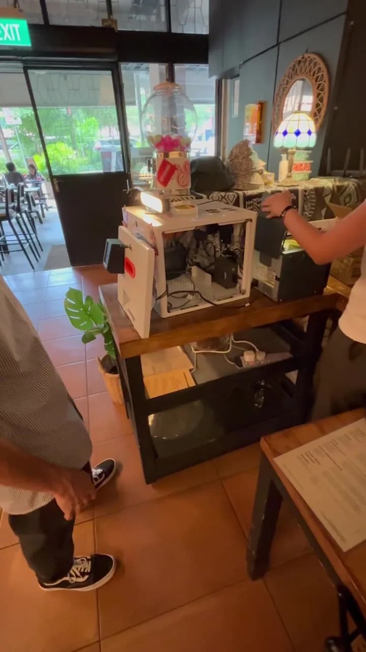 Raon mini photo booth servicing