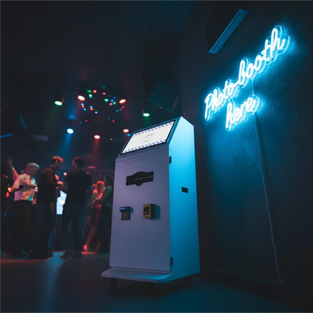 Chalkak Studio high angle control panel