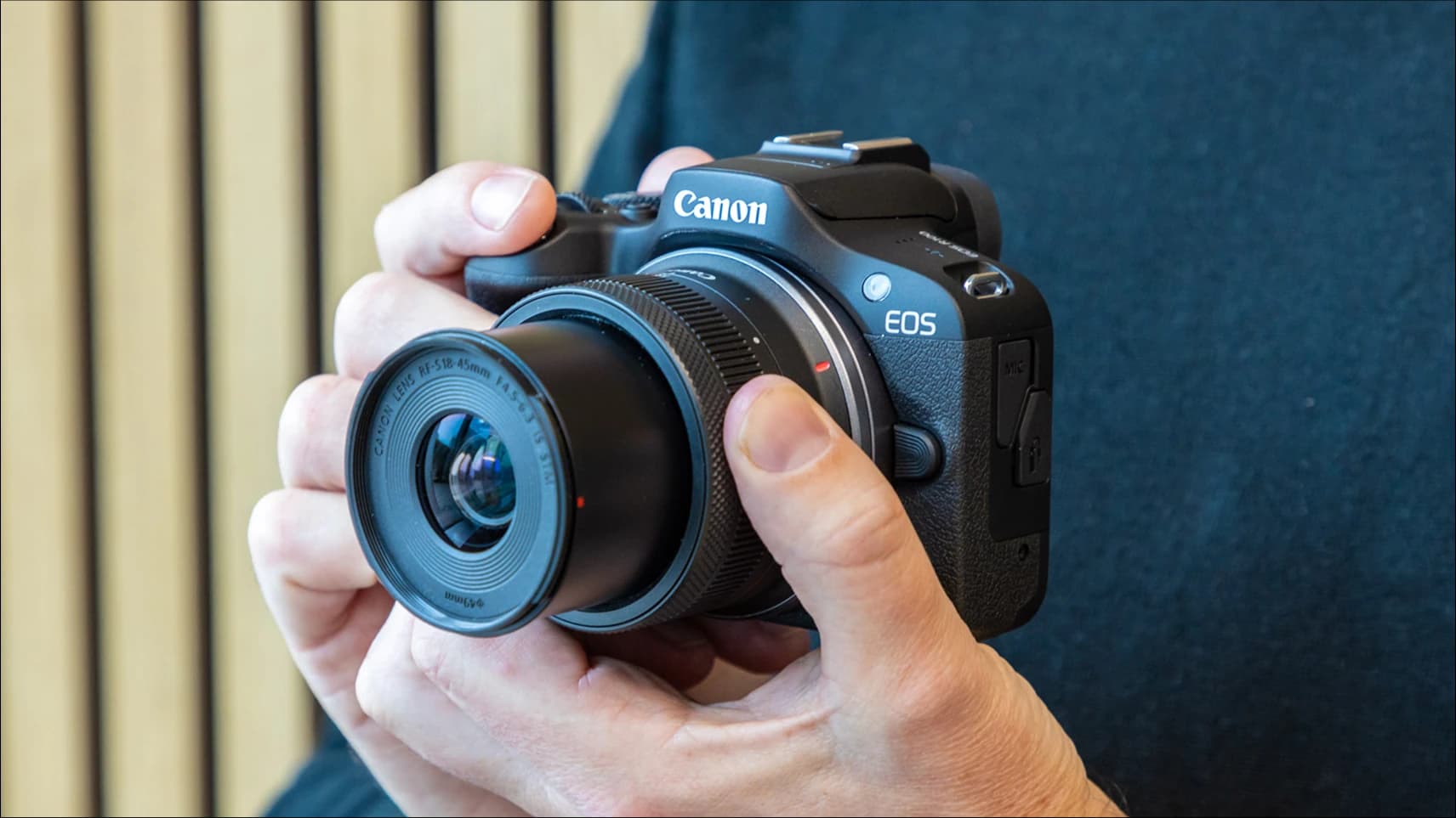 Canon EOS R100 zoom lens